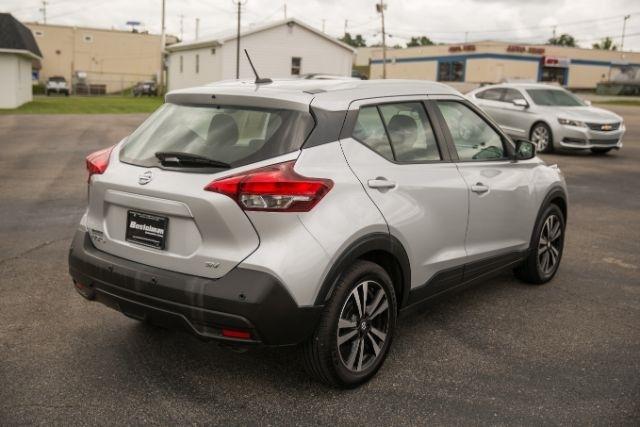 Nissan Kicks  2020