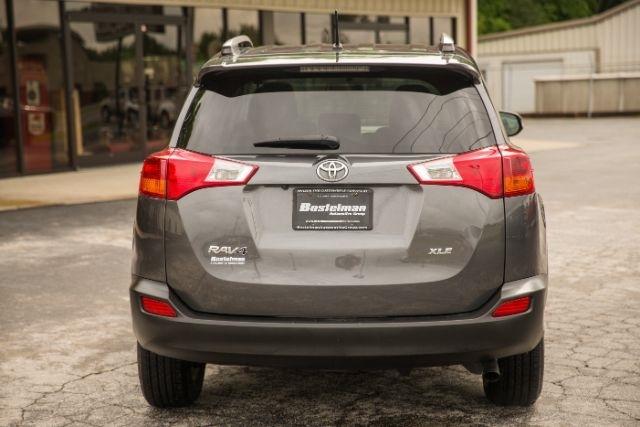 Toyota RAV4  2013