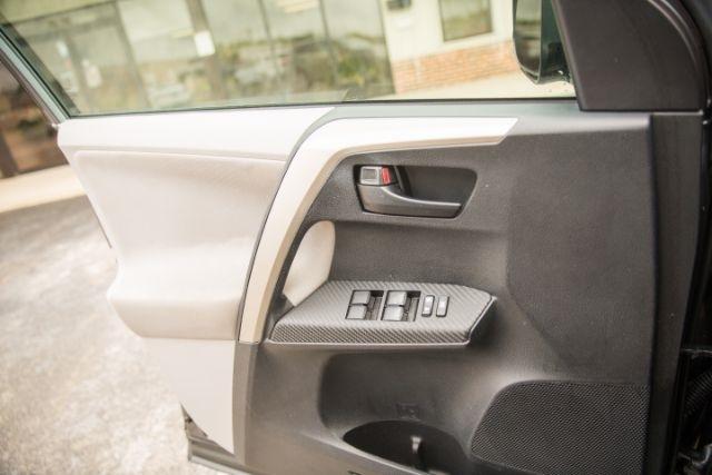 Toyota RAV4  2013