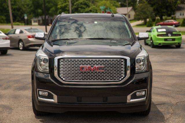 GMC Yukon Denali  2016