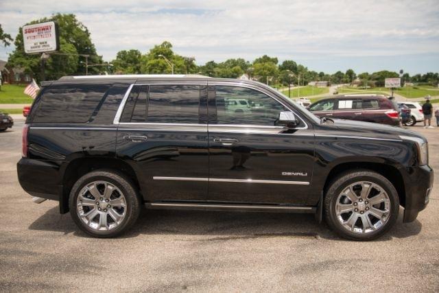 GMC Yukon Denali  2016