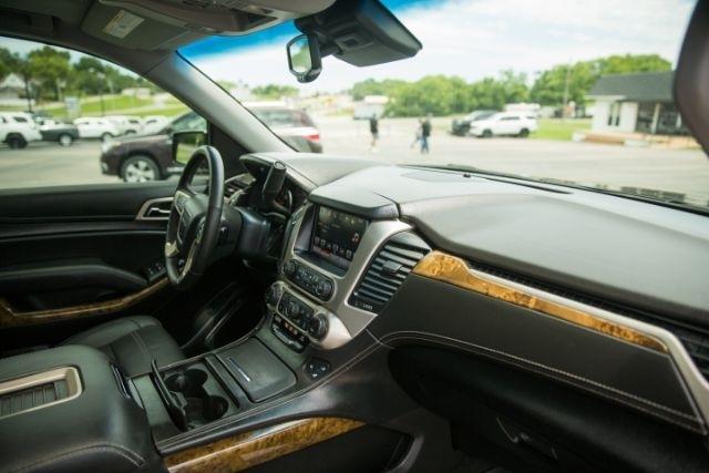GMC Yukon Denali  2016