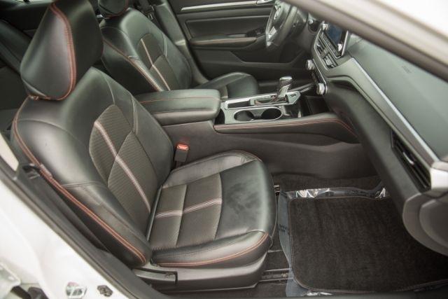 Nissan Altima  2024