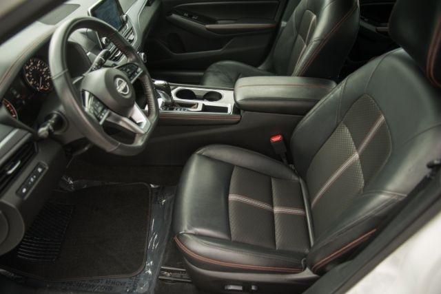 Nissan Altima  2024