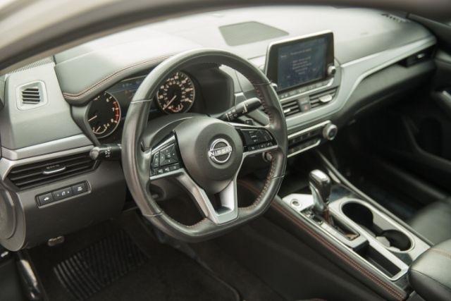 Nissan Altima  2024