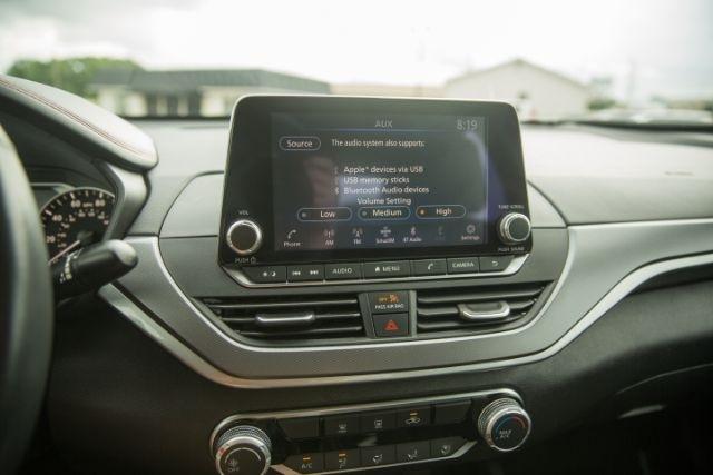 Nissan Altima  2024