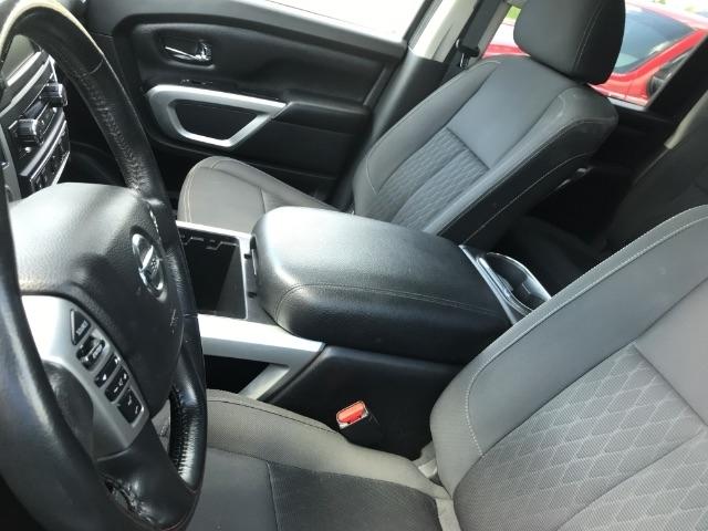 Nissan Titan  2019
