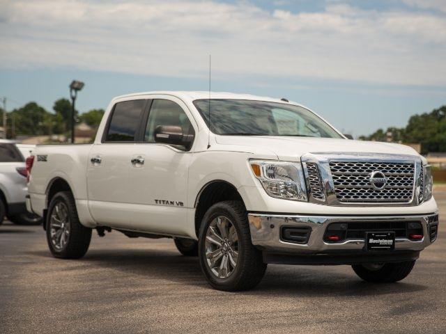 Nissan Titan  2019