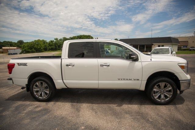 Nissan Titan  2019