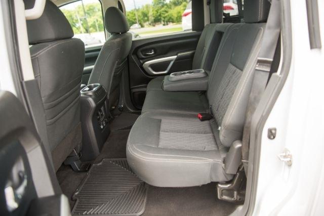 Nissan Titan  2019