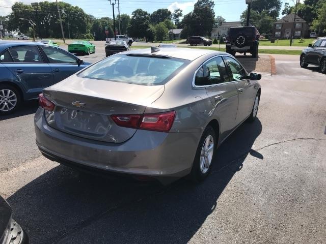 Chevrolet Malibu  2023