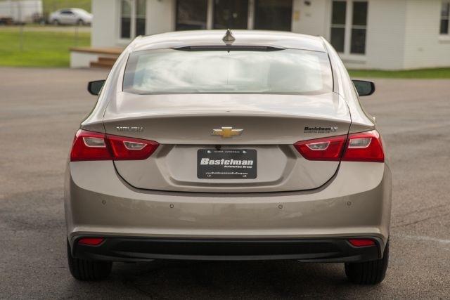Chevrolet Malibu  2023