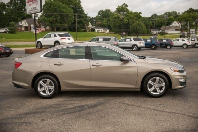 Chevrolet Malibu  2023