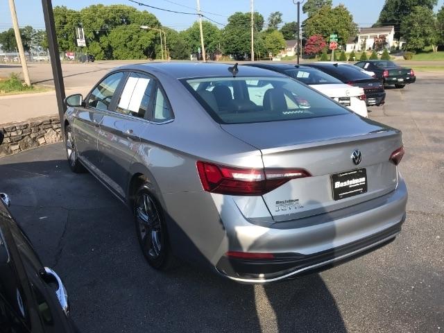 Volkswagen Jetta  2024