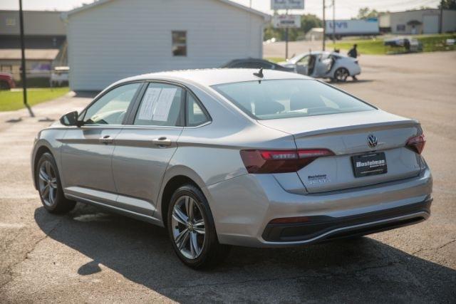 Volkswagen Jetta  2024