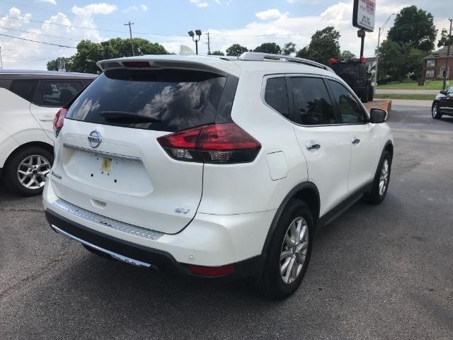 Nissan Rogue  2020