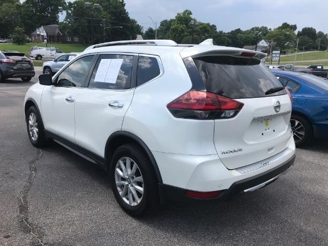 Nissan Rogue  2020