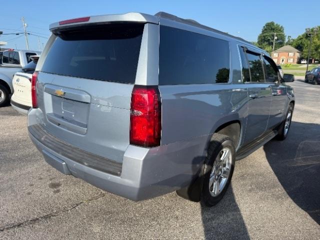 Chevrolet Suburban  2016