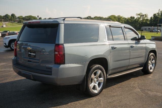 Chevrolet Suburban  2016