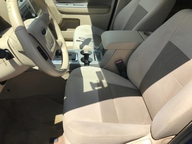 Ford Escape  2009