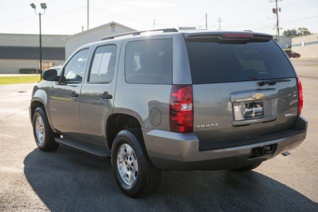 Chevrolet Tahoe  2012