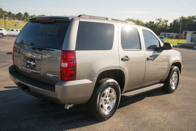 Chevrolet Tahoe  2012