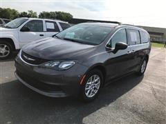 2021 Chrysler Voyager 