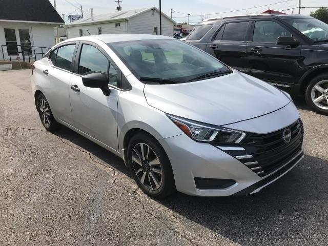Nissan Versa  2024