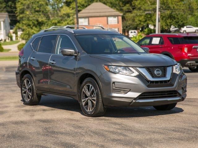 Nissan Rogue  2020