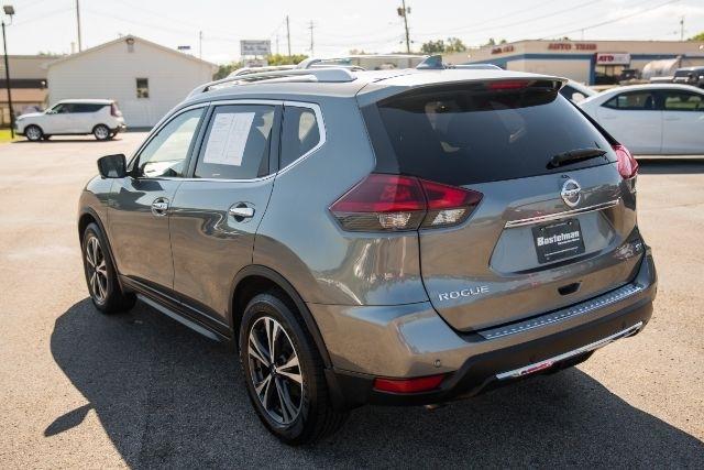 Nissan Rogue  2020