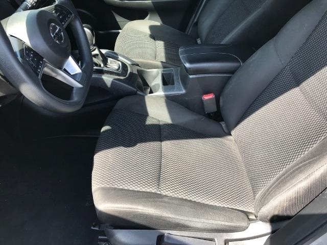 Nissan Rogue Sport  2021