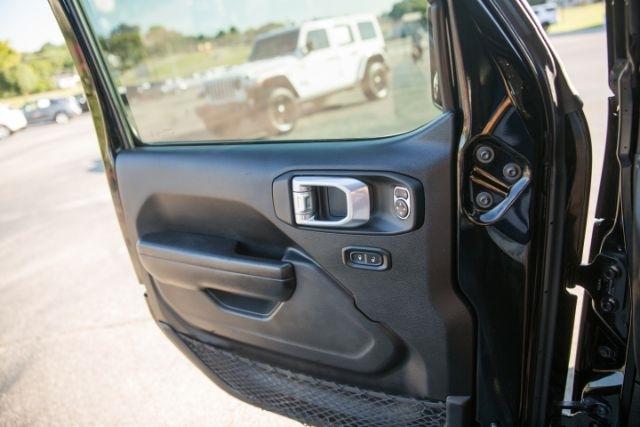 Jeep Wrangler  2021