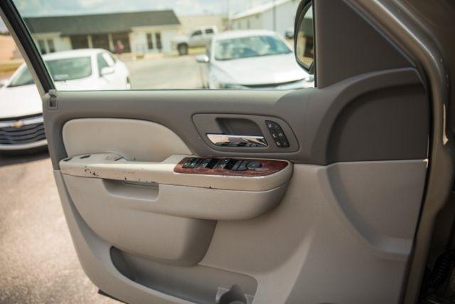 Chevrolet Tahoe  2013
