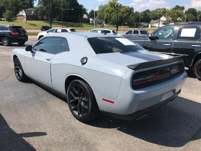 Dodge Challenger  2020
