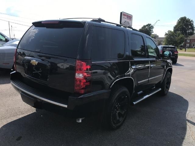 Chevrolet Tahoe  2013