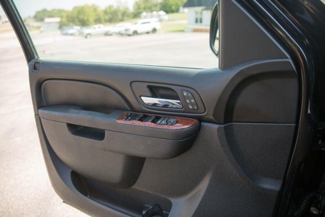Chevrolet Tahoe  2013