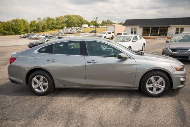 Chevrolet Malibu  2025