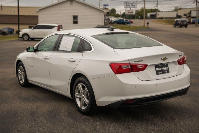Chevrolet Malibu  2023
