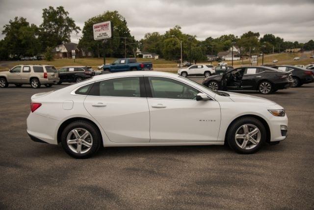 Chevrolet Malibu  2023