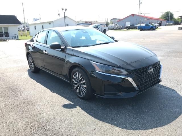 Nissan Altima  2025