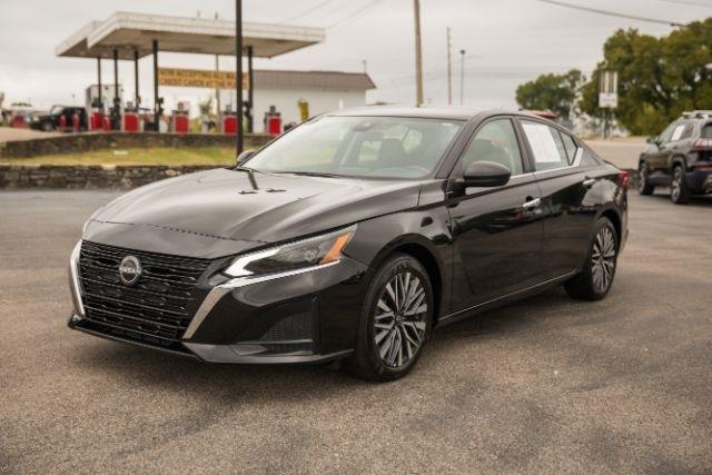 Nissan Altima  2025