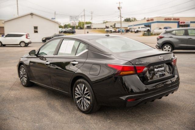 Nissan Altima  2025