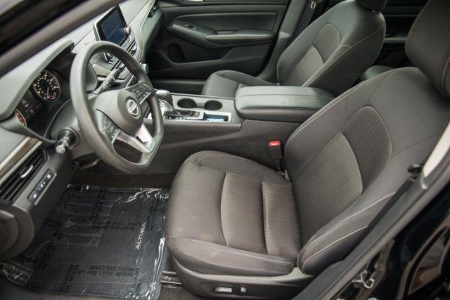 Nissan Altima  2025