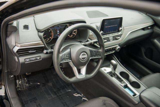 Nissan Altima  2025