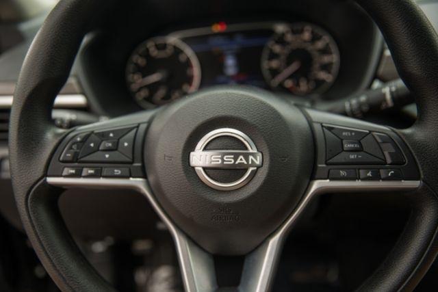 Nissan Altima  2025