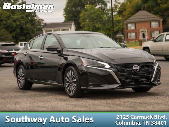 Nissan Altima  2025