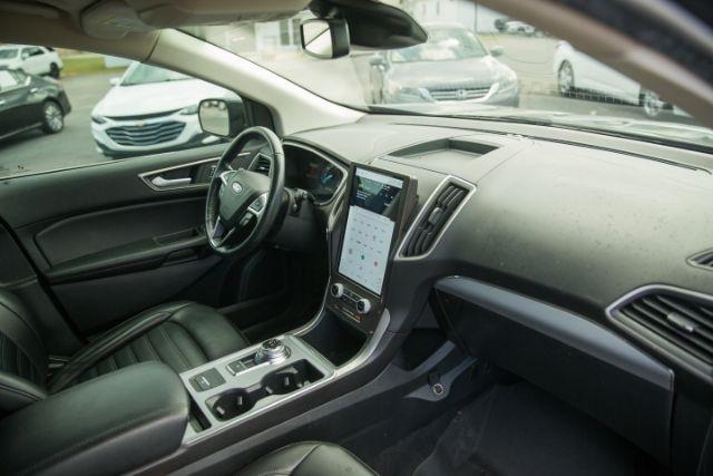 Ford Edge  2021