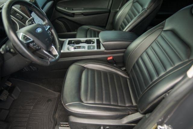 Ford Edge  2021