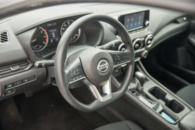 Nissan Sentra  2023