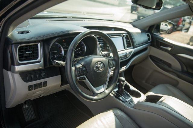 Toyota Highlander  2015